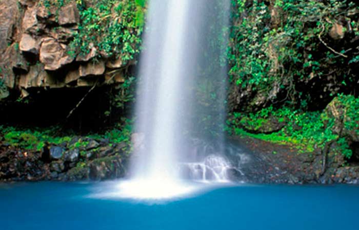La Cangreja Waterfall